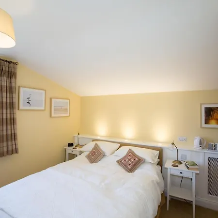 Errington House-3