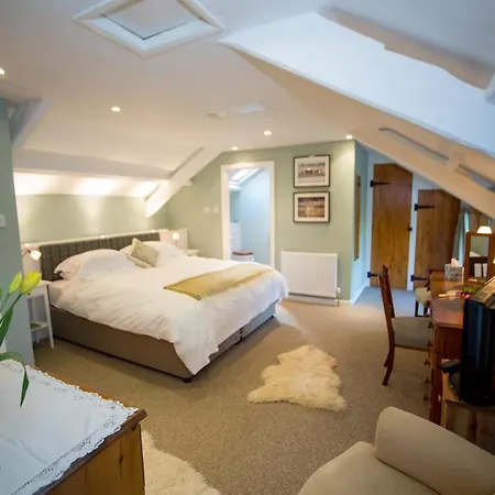 Errington House-2